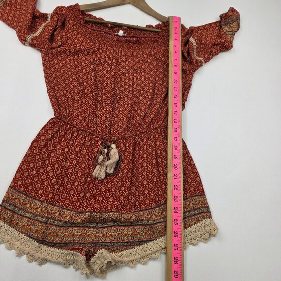 Boho Crochet Trim Off Shoulder Romper Rust Red‎ Womens Size M Festival En Crème - Picture 11 of 12